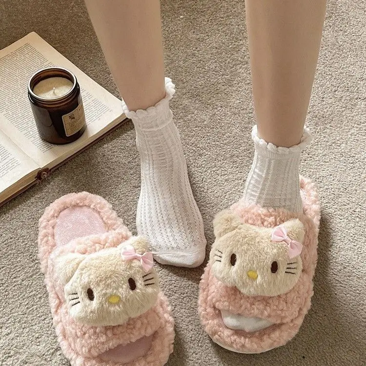 

Милые женские тапочки с героями мультфильмов, зимние теплые домашние тапочки с мягкой подошвой, парные нескользящие домашние хлопковые туфли на плоской подошве, подарок