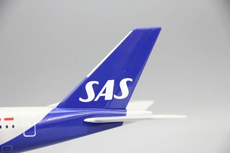 1/200 Scale A350 A350-900 SAS Airline Aircraft Plastic ABS