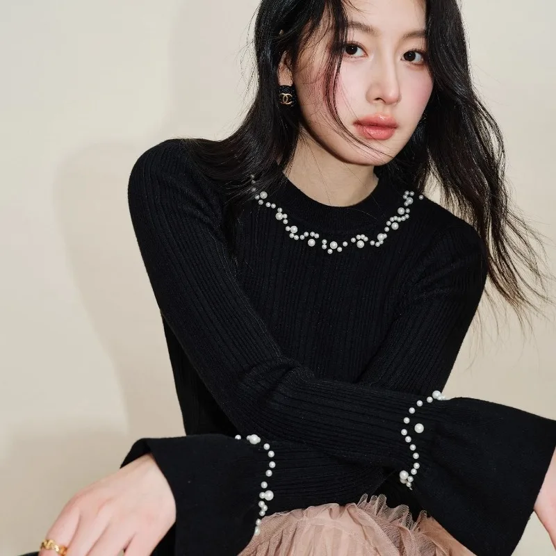 

Threaded Solid Color Beaded Knitted Bottoming Shirt Women's Sweater Bell Sleeves Fashionable and Elegant Top