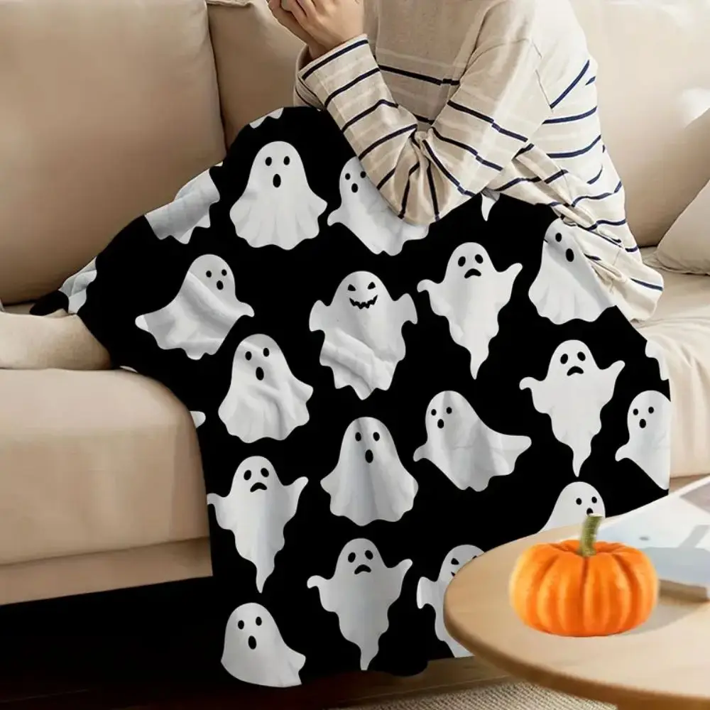 Halloween Cute Spoopy Ghosts Candy Blanket Flannel Autumn Portable Lightweight Thin Throw Blanket Sofa Travel Bedding Throws