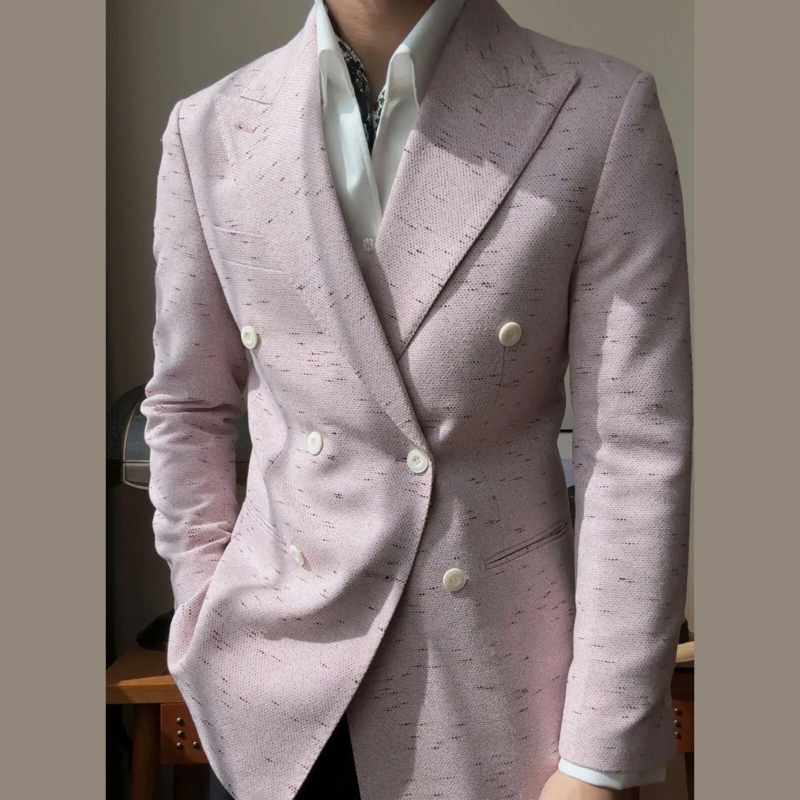 

2025 Autumn Fashion Double-Breasted Light Luxury Style Famous Brand Men's Gentleman Single Suit Jacket Mens Blazer Vintage