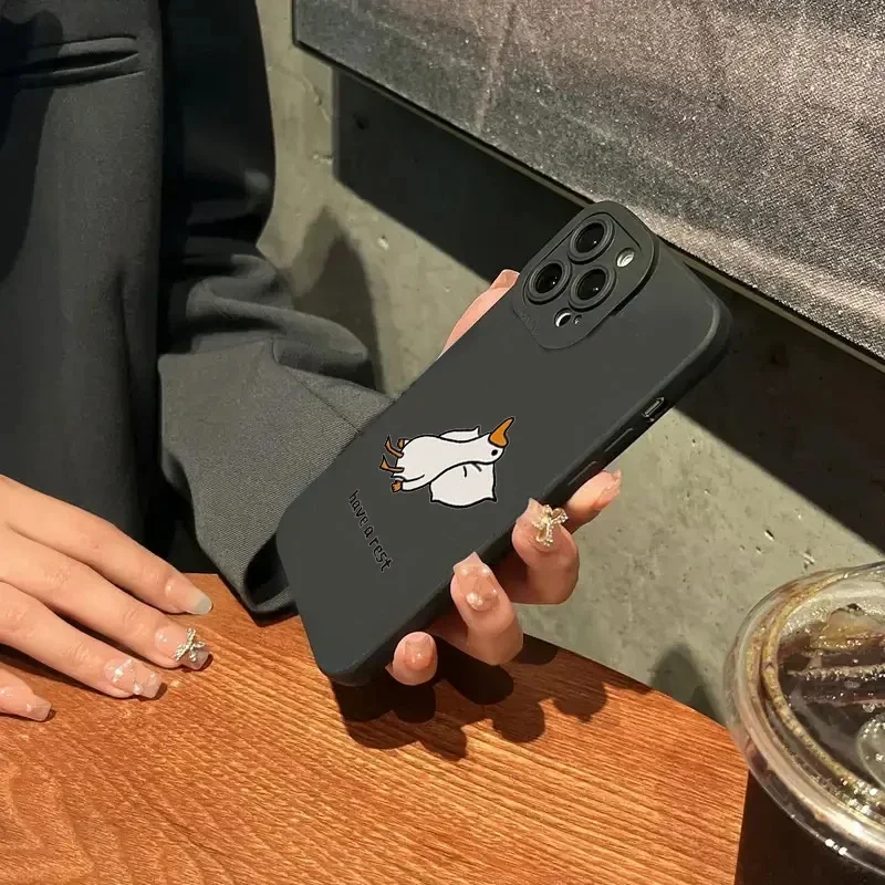 Custodia Per IPhone Con Obiettivo A Forma Di Anatra Gialla - Cover Protettiva In Silicone Con Finestrella E Cappello, Compatibile Con IPhone 16 - 3