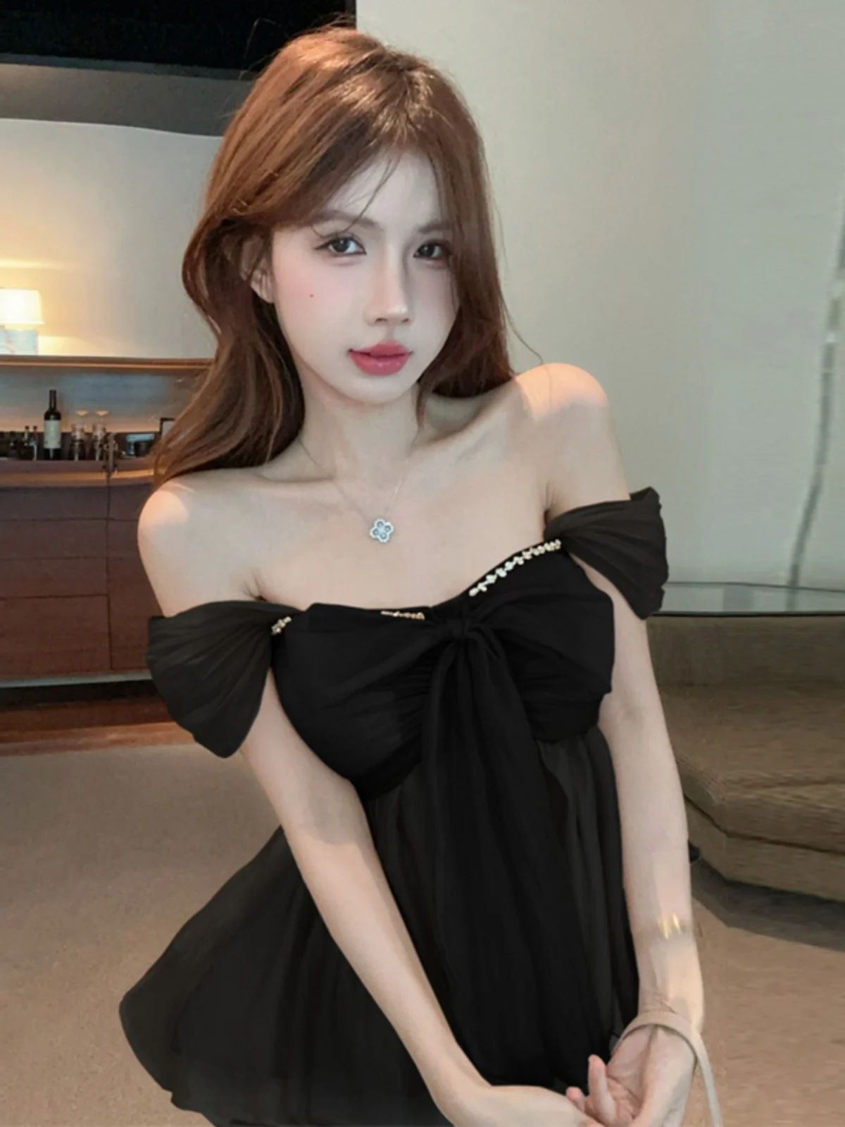 Korejpaa Hotsweet Camis Elegant Korean Fashion Suspender Diamond Mesh Tie Bow Pleated Top Outwear Casual Slimming Tanks