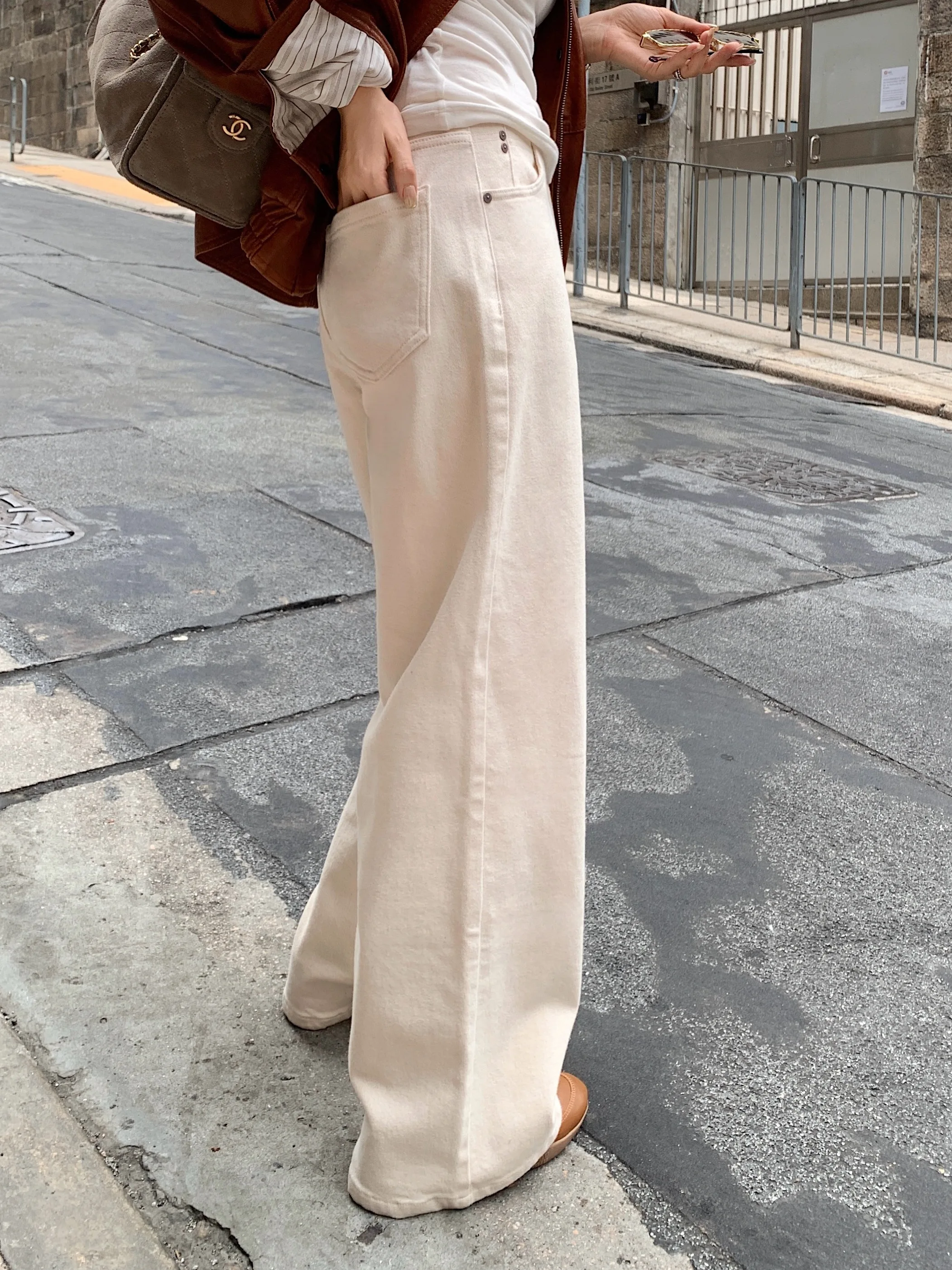 

Retro Sle Faded Denim Jeans Women's Casual Straight Leg Non-Stretch Cotton Denim with Mixed Texture And Old Money Vibe