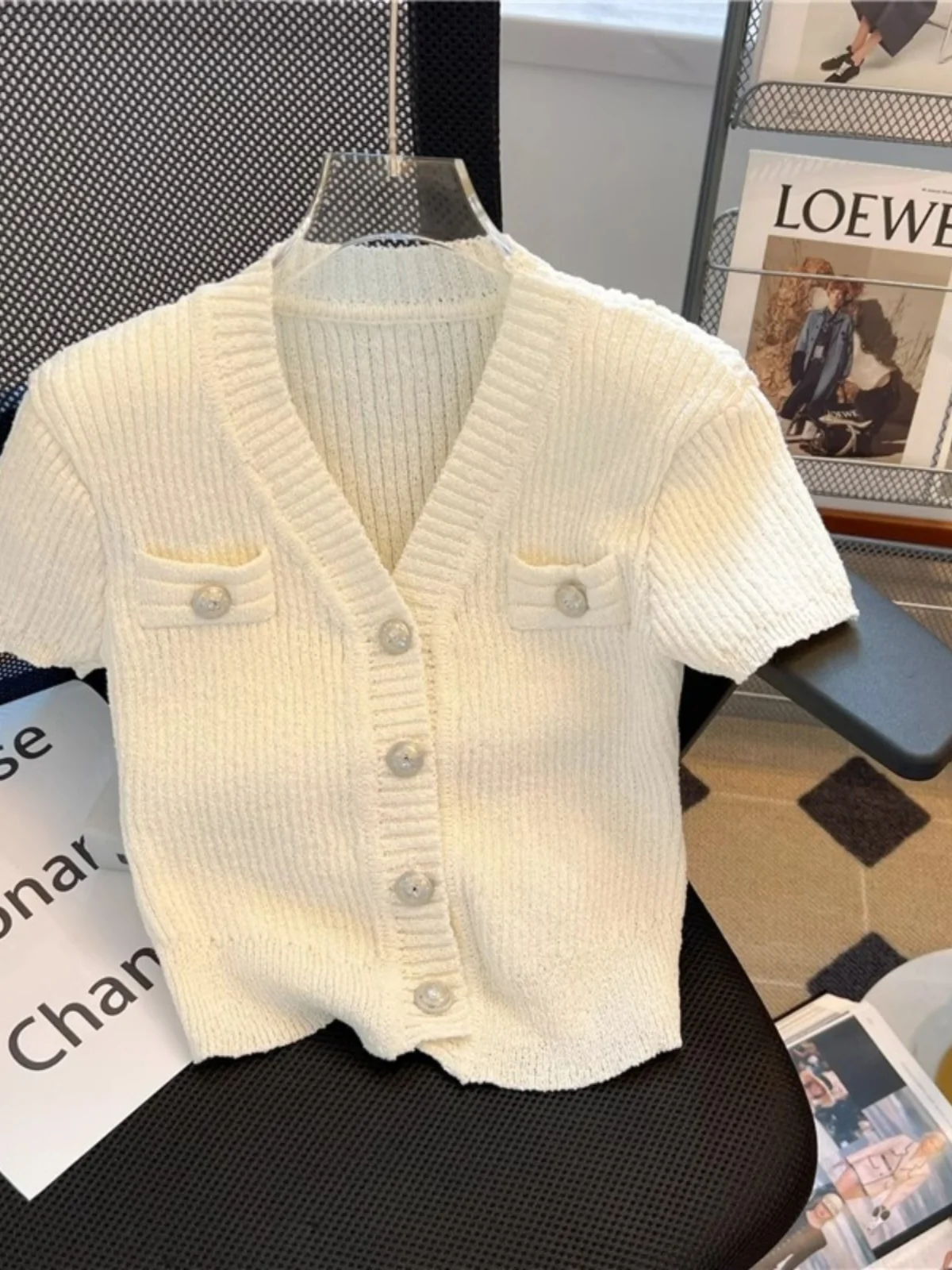 Cardigan maglione a maniche corte con bottoni eleganti T-shirt monopetto lavorata a maglia primavera estate da donna Top slim fit con scollo a V sexy