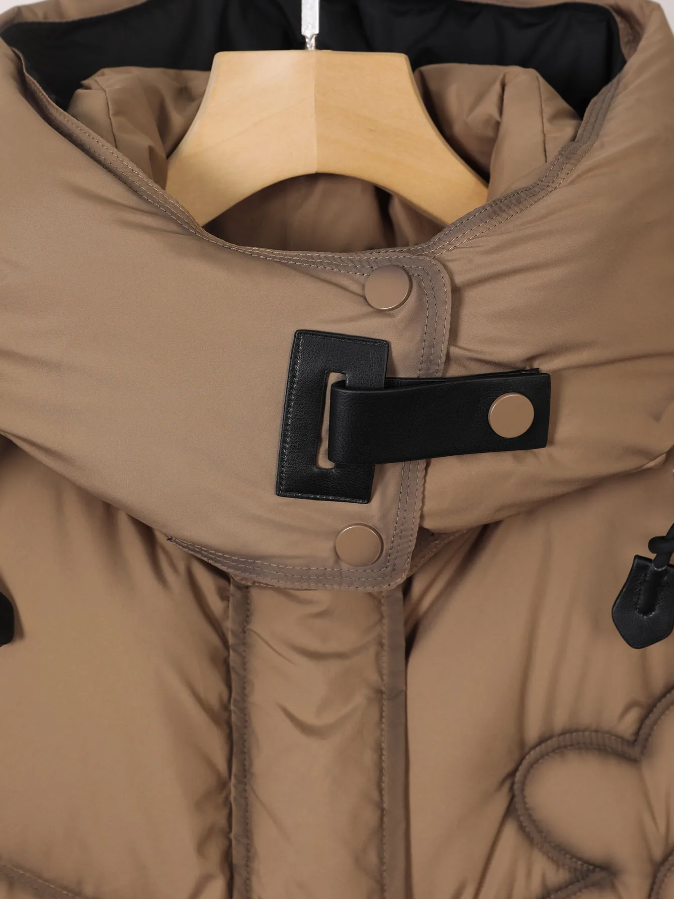 2025 New Maomaokong Luxury Spray color Women's Winter Puffer Coat Vest Brand Warm down Jacket with hood Clothing