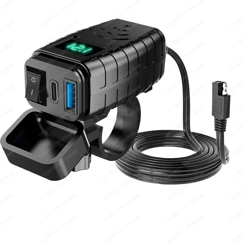 Motorcycle car usb mobile phone charger 12V pedal motorcycle installation car charging fast charging interface waterproof