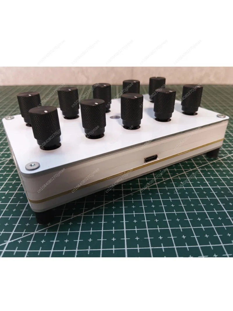 10 Knobs, Custom CC Information Volume USB-C Interface Music Host Software MIDI Controller