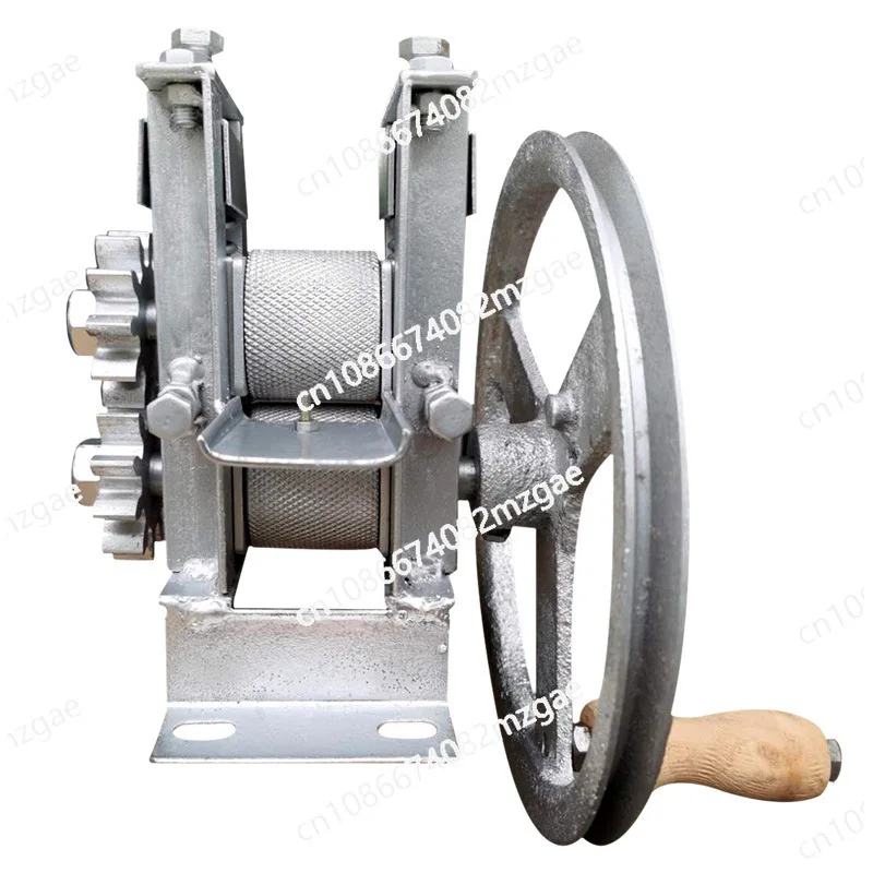 

Маленькая машина для разделения бамбуковых полосок. Ручная машина для разрушения полосок. Машина для нарезки слоев бамбуковых полосок.