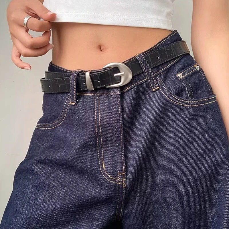 Высококачественный красный тонкий ремень с крокодиловым узором для женщин, новинка 2025 года, нишевый модный ремень для юбок и джинсов