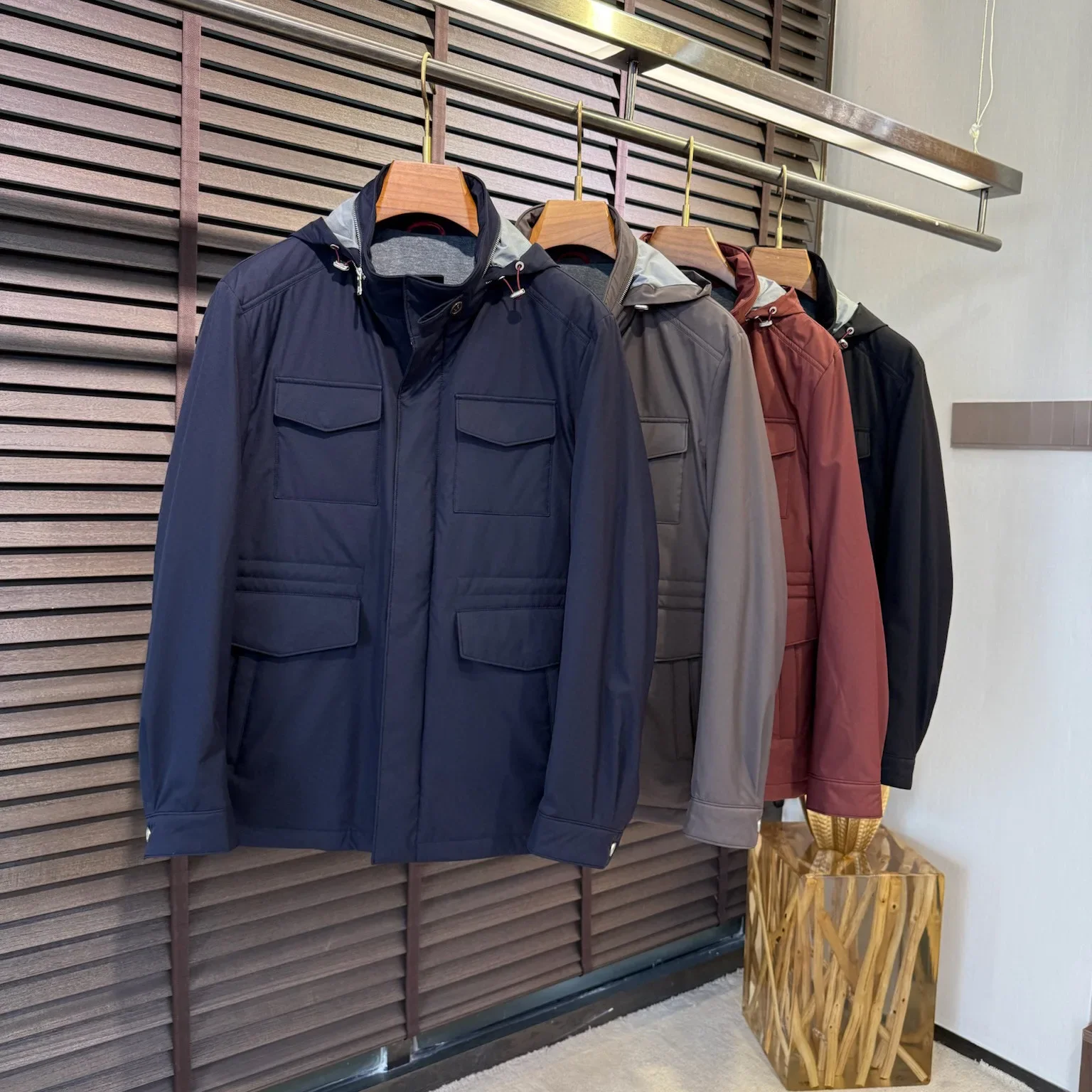 

BC Италия 25aw Повседневная куртка с капюшоном в стиле Old Money