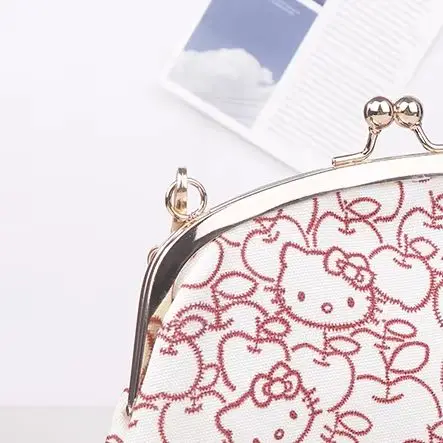 

Sanrio Hello Kitty, водонепроницаемая сумка на одно плечо с принтом, пряжка с замком, мультяшная и аниме периферия, милая сумка, подарок на день рождения