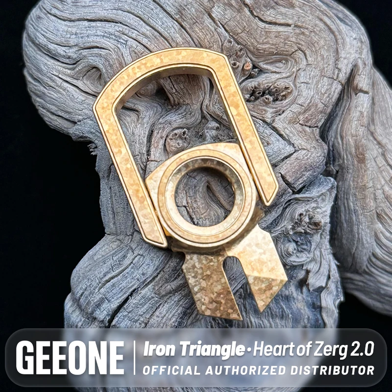 iron-triangle-heart-of-zerg-20-pendant-decorative-accessory-edc-decoration-necklace-adult-stress-relief-toys