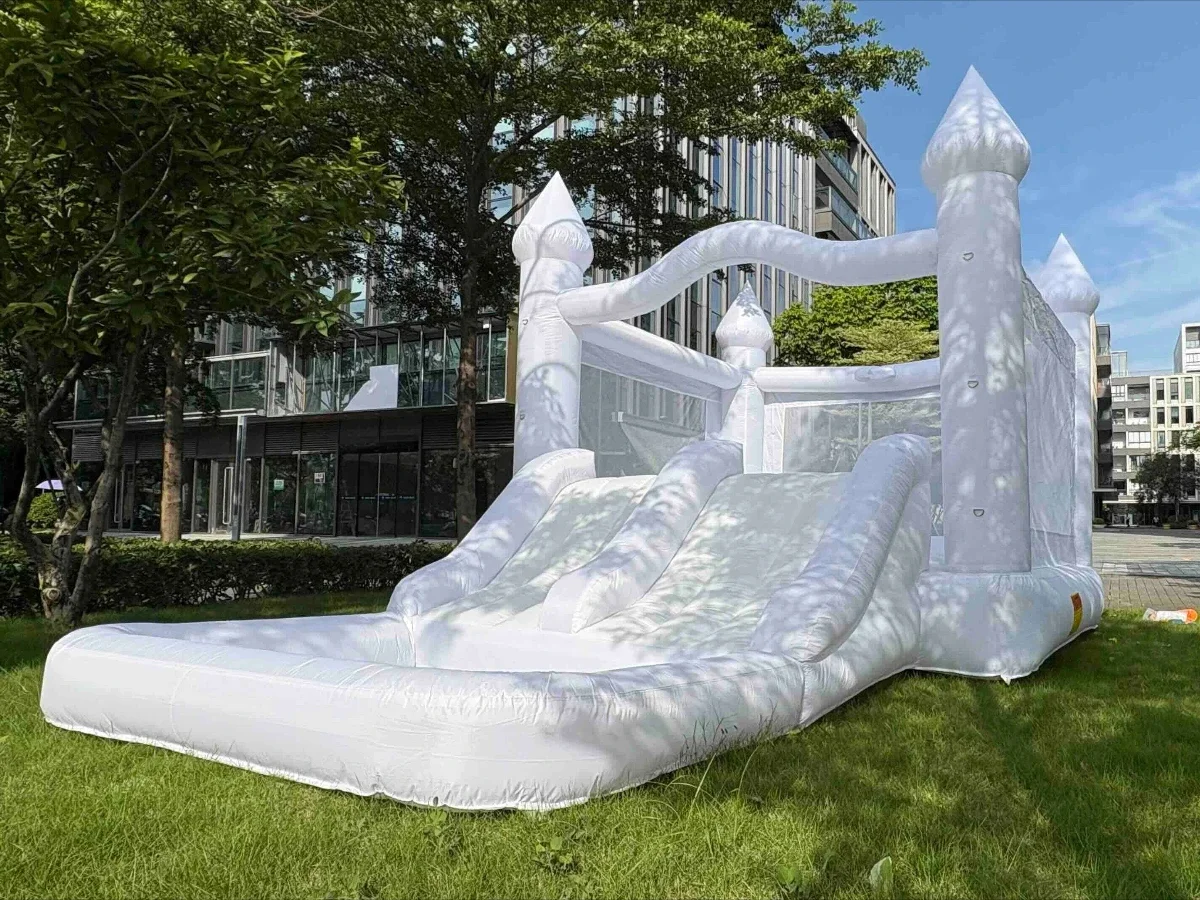 Castillo hinchable blanco, casa para saltar, tobogán para niños, casa hinchable con juguetes al aire libre con bomba de aire sopladora