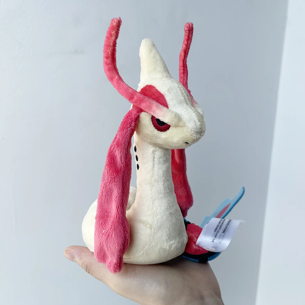 Il Peluche Milotic: Un Tesoro Kawaii per Amanti dei Pokémon e Decoratori di Stanze