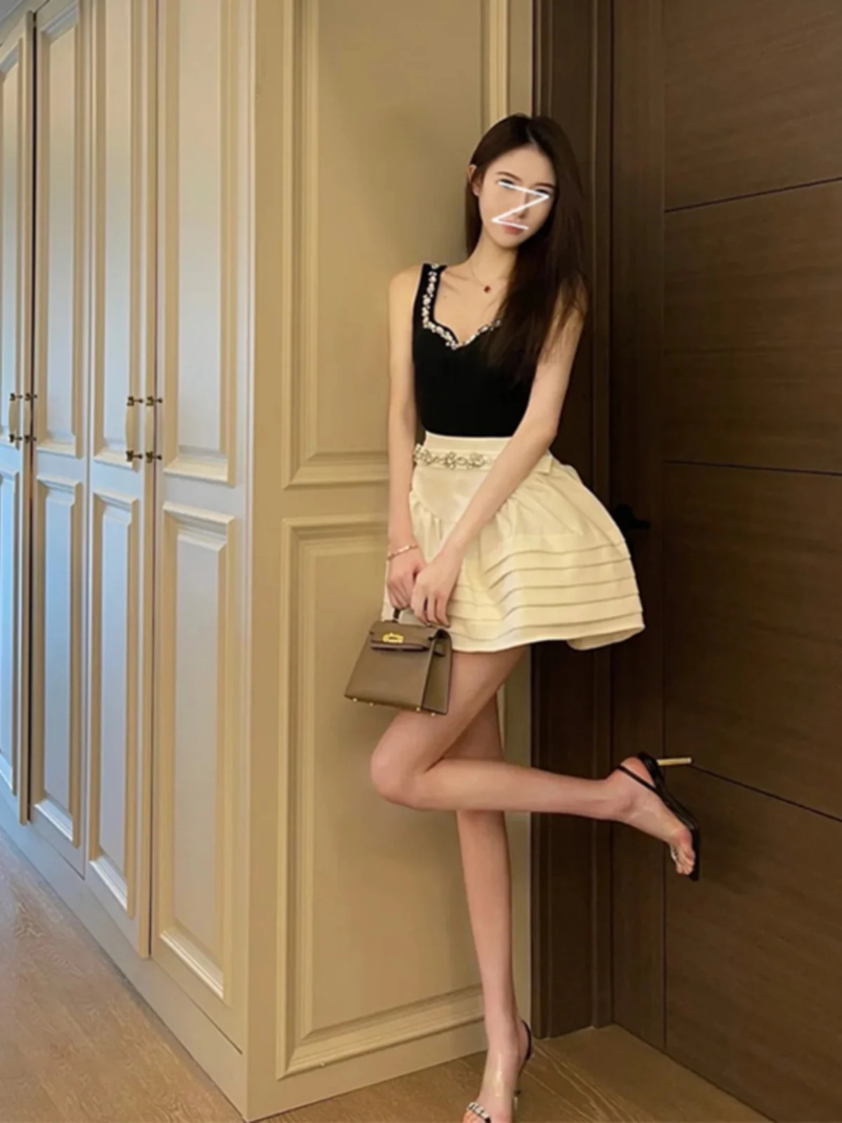 

Versatile Diamond Embedded Pleated V-Ne Tank Top And A-Line Skirt Two-Piece Set Spring Summer Faion for Women