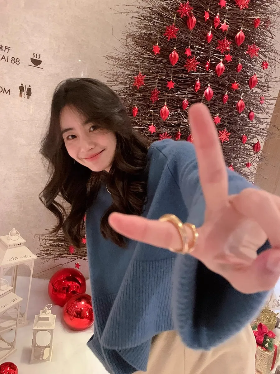 

Soft waxy round neck cashmere sweater short autumn and winter thick loose lazy sweater women pullover sweater