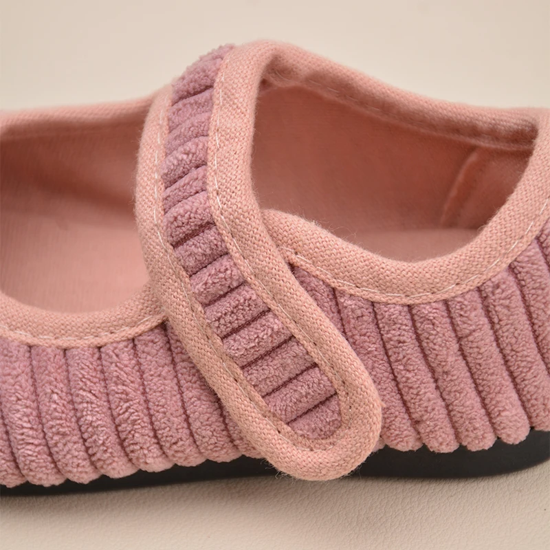 Scarpe da principessa in velluto a coste da passeggio all\'aperto per ragazze scarpe da ginnastica rosa comode in stile popolare per bambini E8059