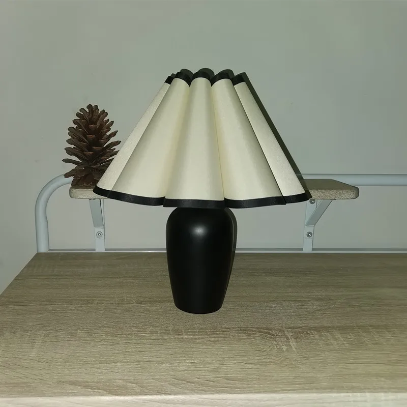 Classical Medieval Wooden Desk Lamp Nordic Korean Style Bedroom Bed Nightlight Net Pleated Decorative Japanese and Korean Solid