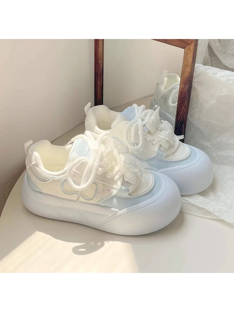 

Korean Students' Casual Board Shoes Lolita Girls 2025 New Breathable Thick Soled White Shoes Bread Shoes Trendy Women