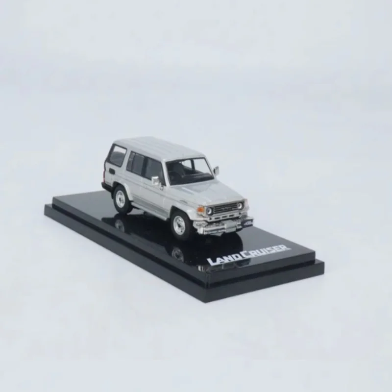 Hobby Japan 1:64 Scale Land Cruiser J70 LC70 ZX Alloy Simulation