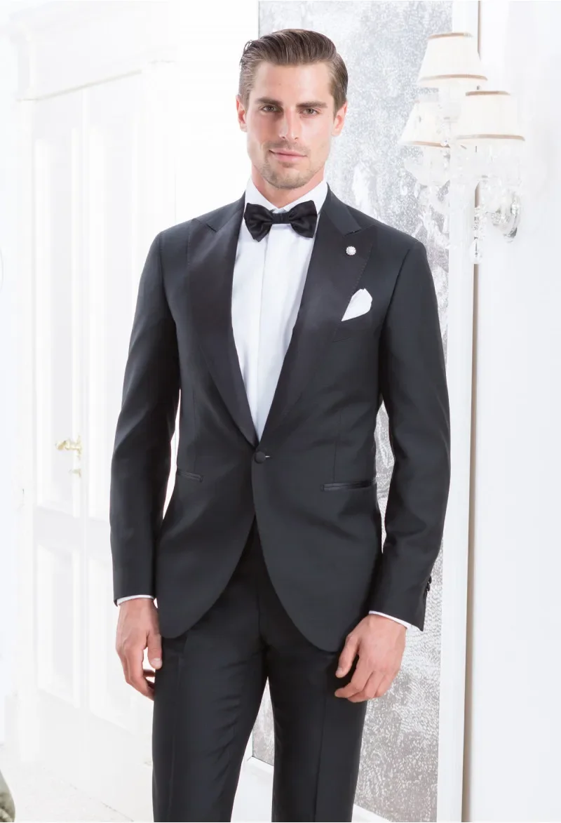 

Best Selling Black Mens Suits Slim Fit Two Pieces Groomsmen Wedding Tuxedos For Men Blazers One Button Peaked Lapel Prom