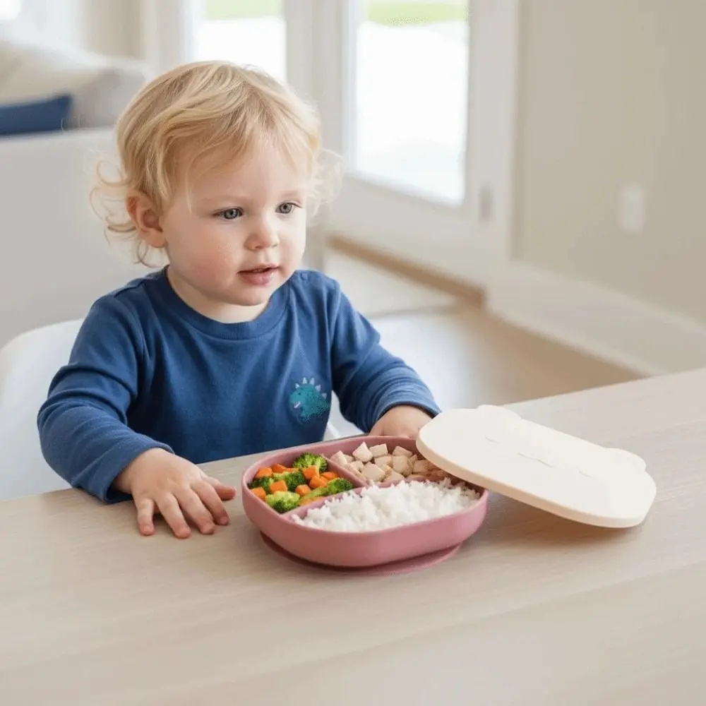 أطباق فطام الطفل على شكل دب كرتوني خالية من مادة BPA ومضادة للانزلاق أدوات مائدة لإطعام الأطفال مع غطاء لوحة مصاصة محمولة من السيليكون للأطفال #4