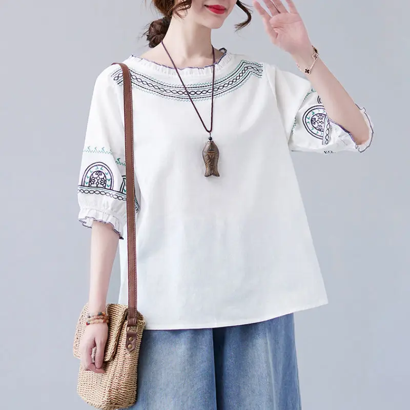 Retro Ethnic Style Embroidery Ruffle Chic Cotton Linen Ladies Tops Blouses Summer Round Neck Loose Half Sleeve Shirts for Women