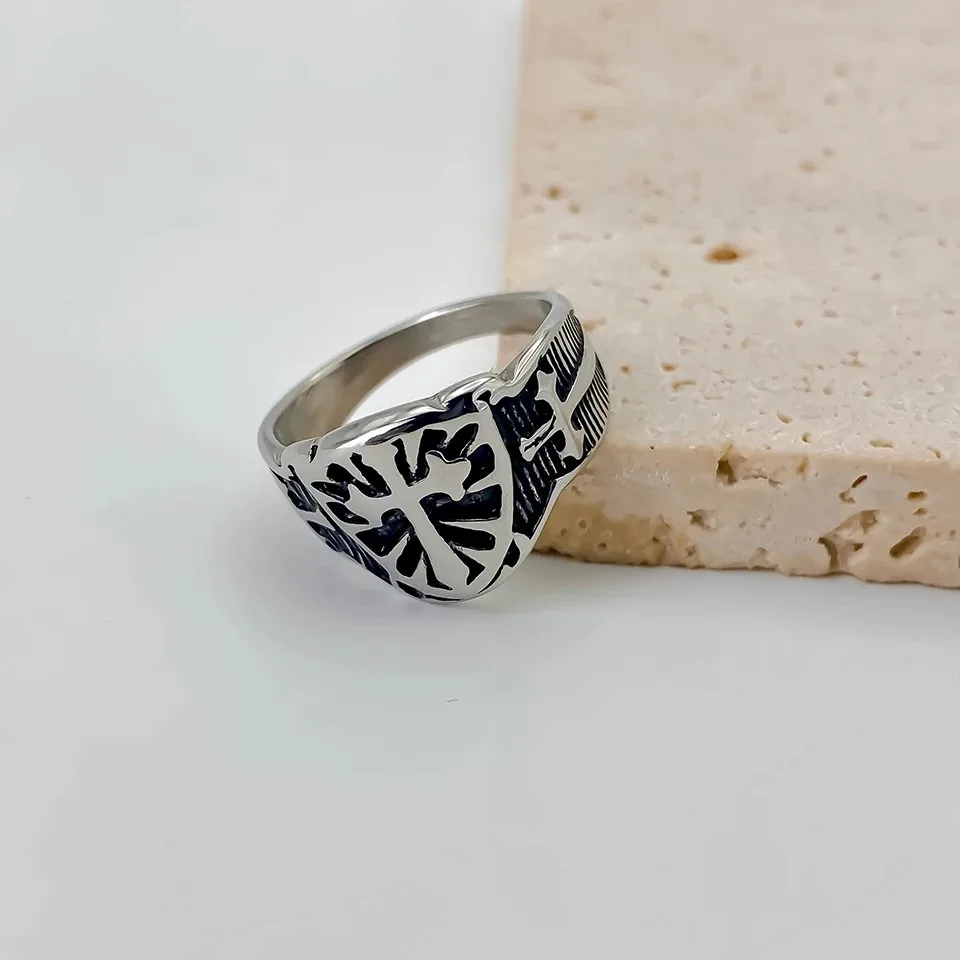 Free Shipping  Punk 316L Stainless Steel Armor Shield Knight Templar Crusade Cross Sword Ring Medieval Signet Men\'s Rings