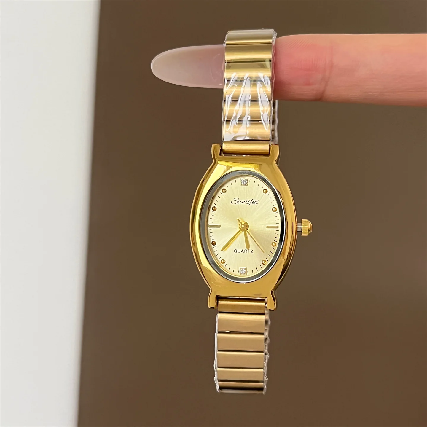 

Retro-Style Women'S Leather Strap WatchFashionable And Simple, Oval Dial, Elegant Retro Quartz Watch, A Perfect Gift For Women.