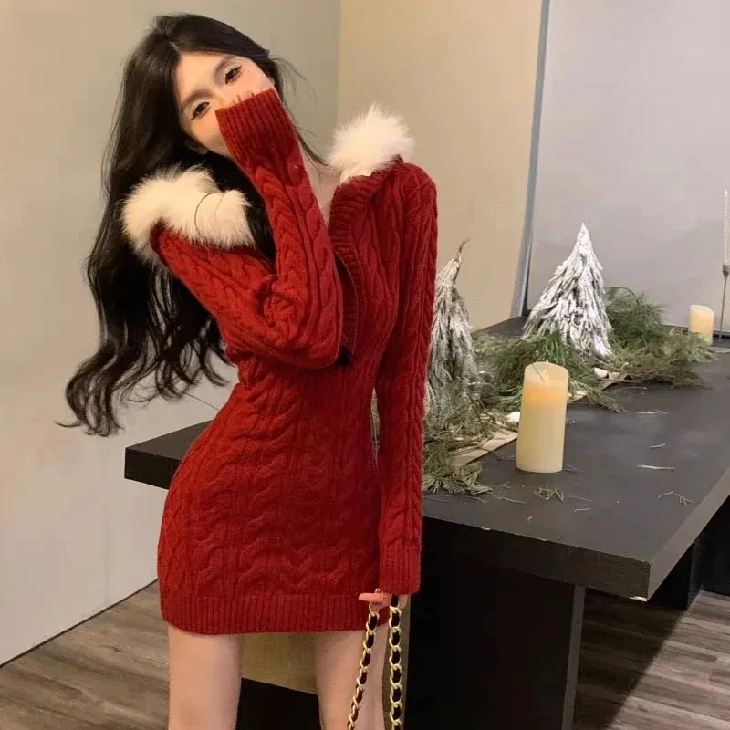 

Christmas Hooded Knit Dress 2024 Winter New Female Korean Version Design Sense Niche Long-Sleeved Short Skirt Atmosphere