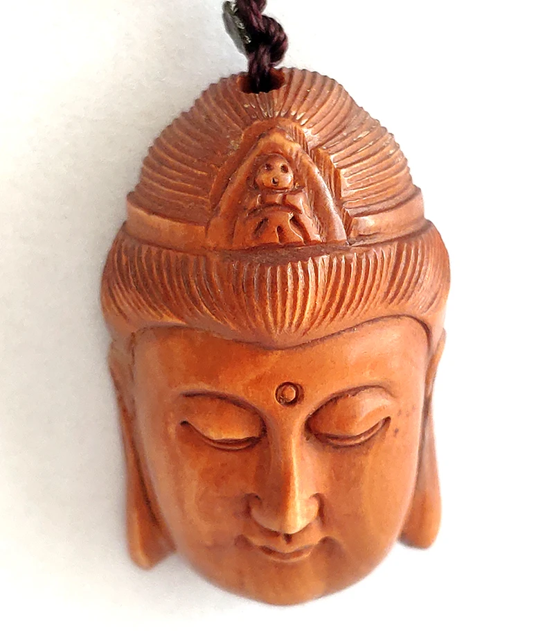 

Y7896- 20 Years Old 1.5" Hand Carved Boxwood Netsuke : Kwan-yin Pendant Necklace