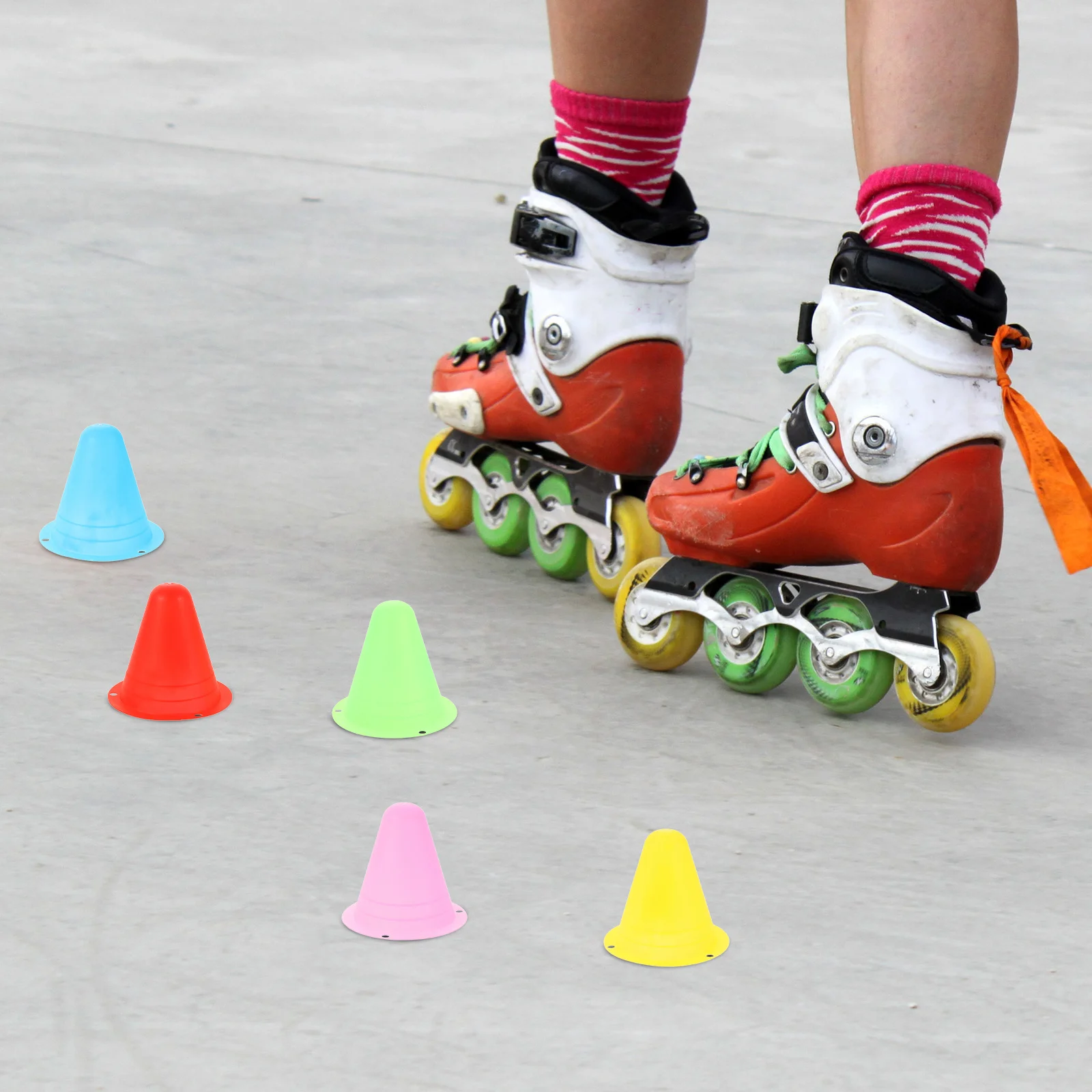 

20pcs Roller Skating Soft Design Practice Traffic Cones For Training Skills Lightweight Sports Training Cones Outdoor Activities