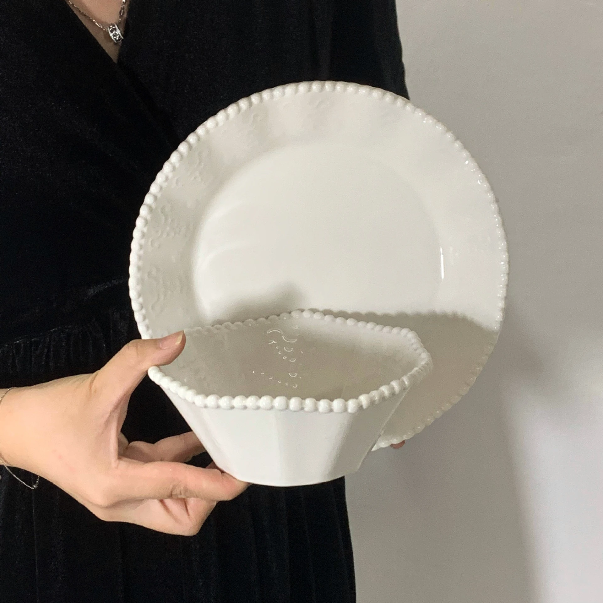 

Korean Style Ins Relief Lace Pearl Dinnerware Vintage Breakfast Bowl Plate Home High Aesthetic Dessert Display White