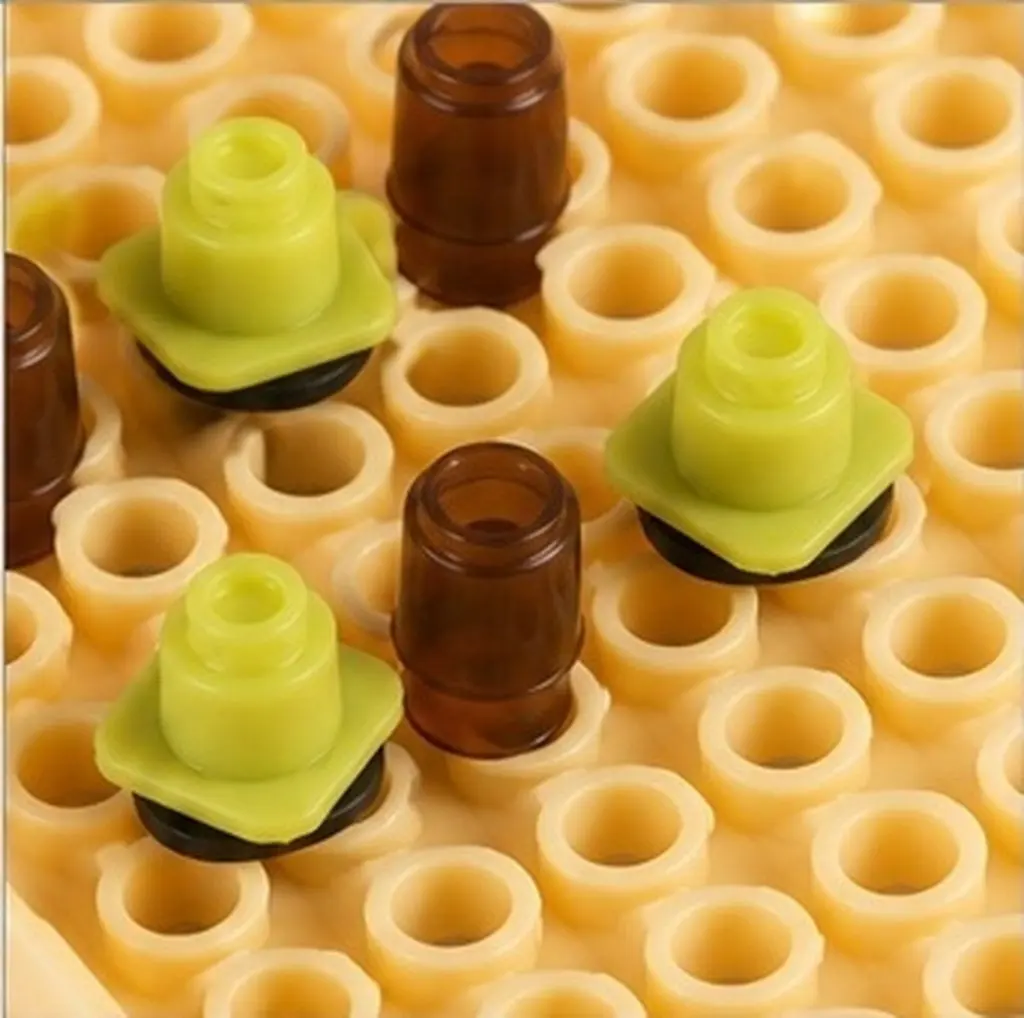 Professional Queen Rearing Kit for Beekeepers Lightweight Plastic Design Reliable Results Beekeeping Accessories