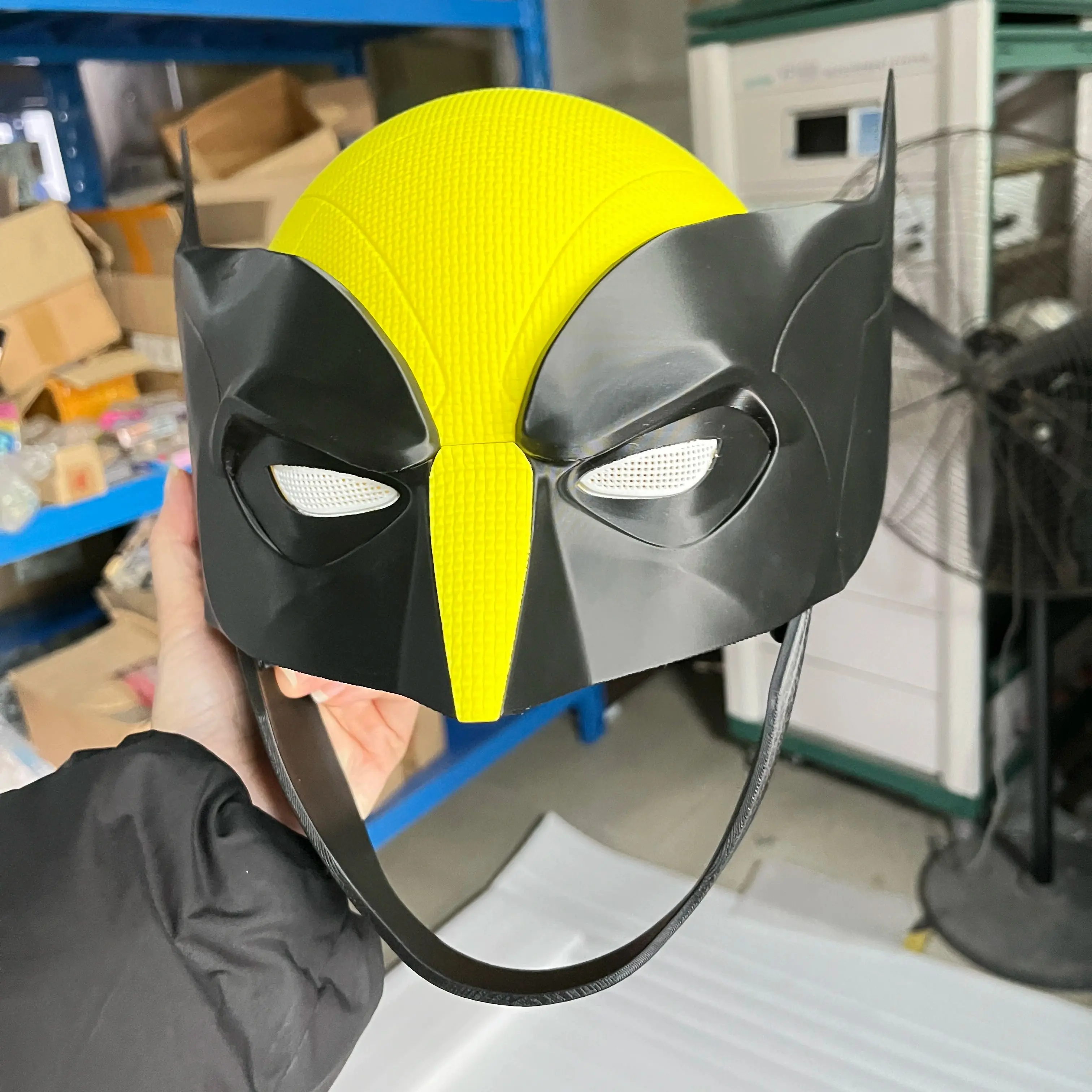 Deadpool 3 Deadpool & Wolverine Helmet with Magnetic Chin 1:1 Wearable Battle Damaged Wolverine Mask Halloween Cosplay Helmet