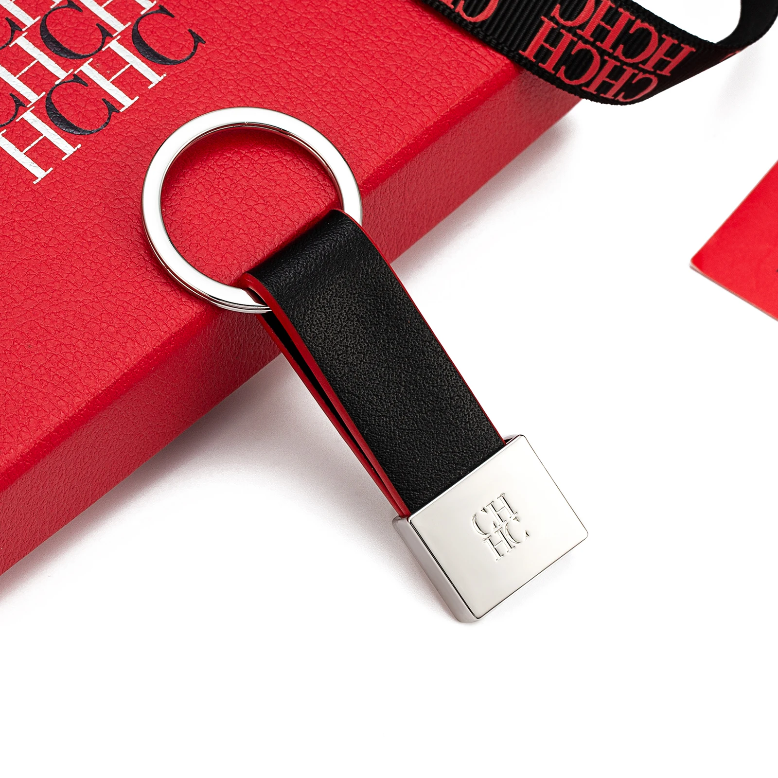 portachiavi-minimalista-in-pelle-ch-con-logo-monogramma-elegante-portachiavi-alla-moda-regalo-di-lusso-per-uso-quotidiano