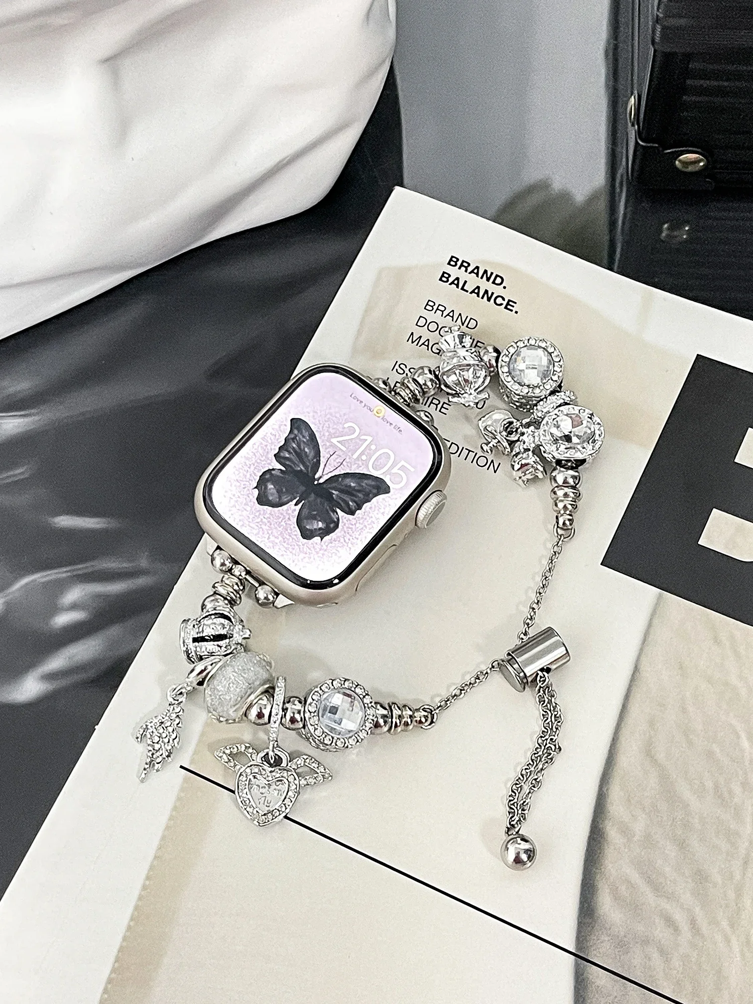 

Compatible with Apple Watch Apple Pandora Angel Wings Series 8 7 6 5 4 3 2 1 SE Gen 38/40/41mm42/44/45/#Band#Band Color: Silver,