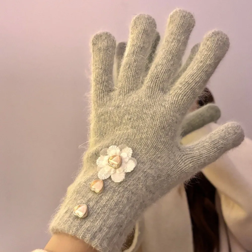 Cozy Thick Floral Touch Screen Gloves Cold Proof Rhinestone Full Finger Knitted Gloves Korean Style Winter Warm Gloves Sports