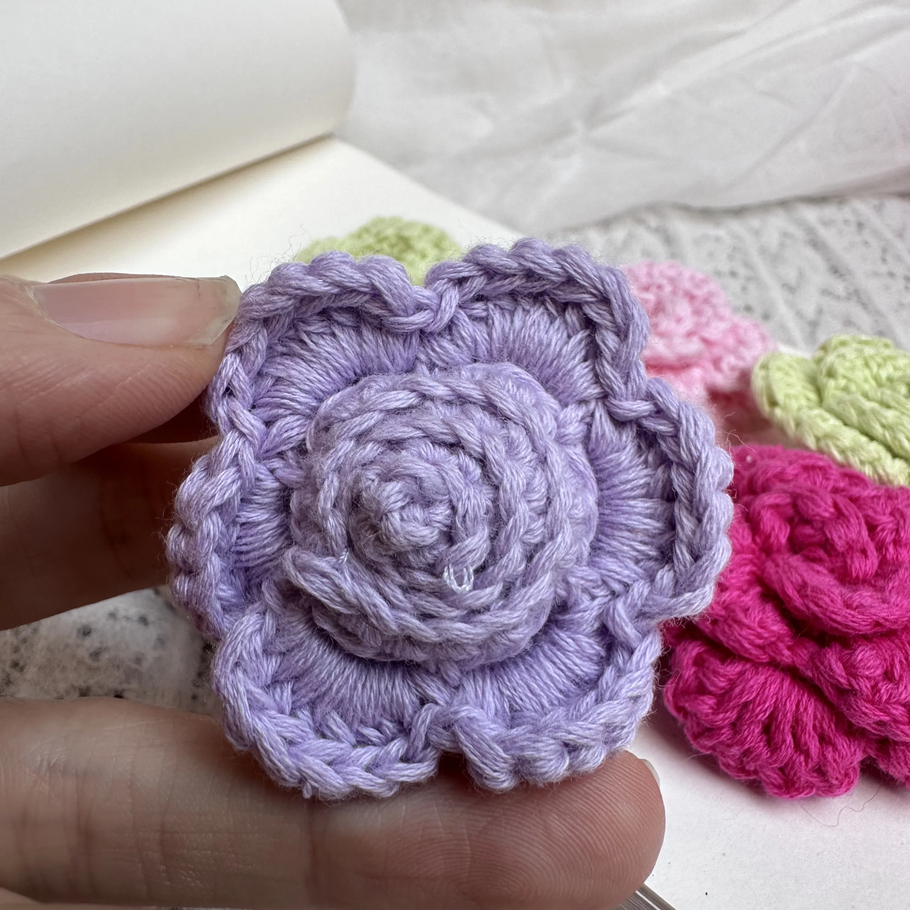 11 colors 4.3cm handmade three-dimensional rose DIY flower materials wool crochet clothing bag socks hair decoration