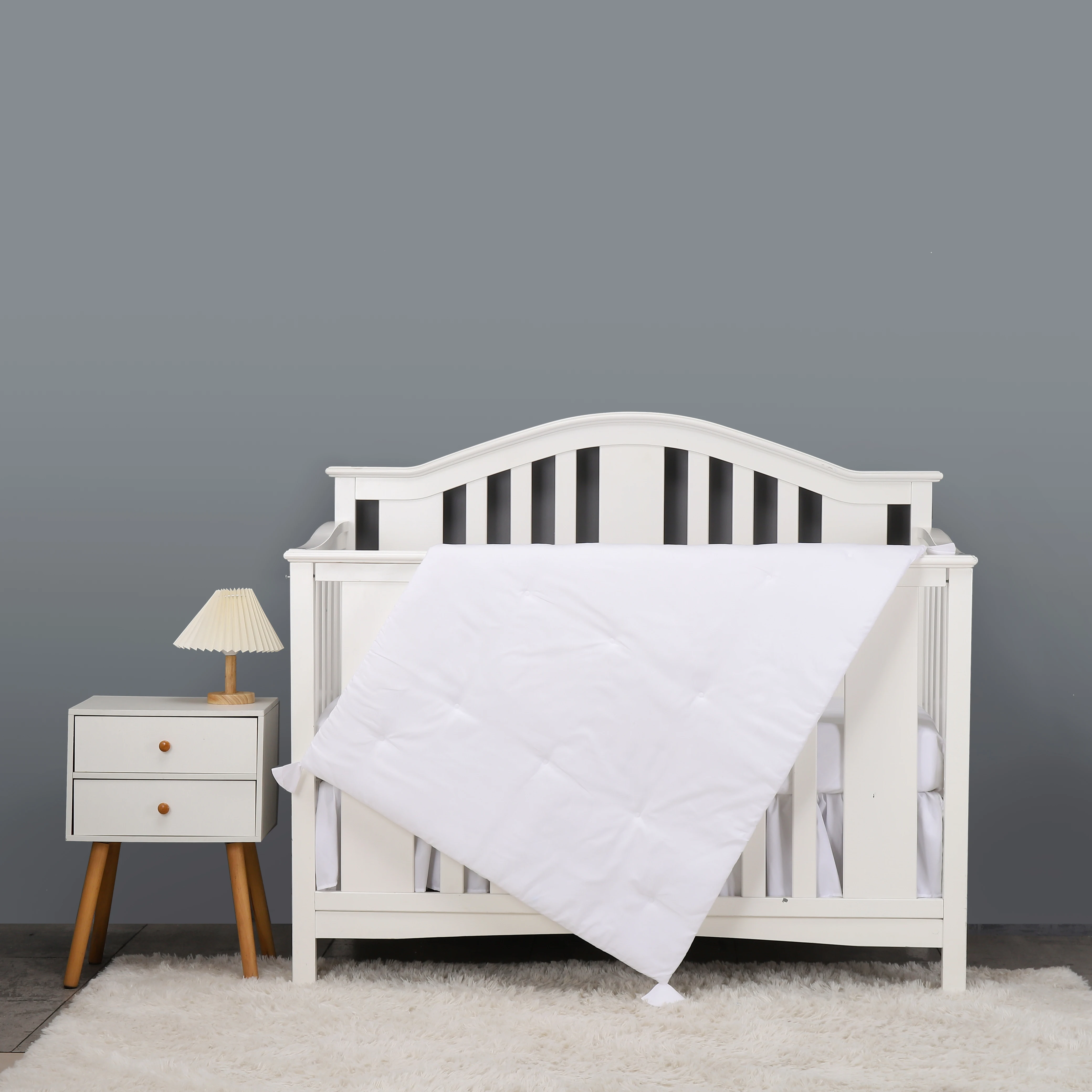 

Solid Color Soft Breathable Baby Crib Set Baby Cot Crib Bedding Set Nursery Bedding (Baby Comforter Fitted Sheet Crib Skirt)