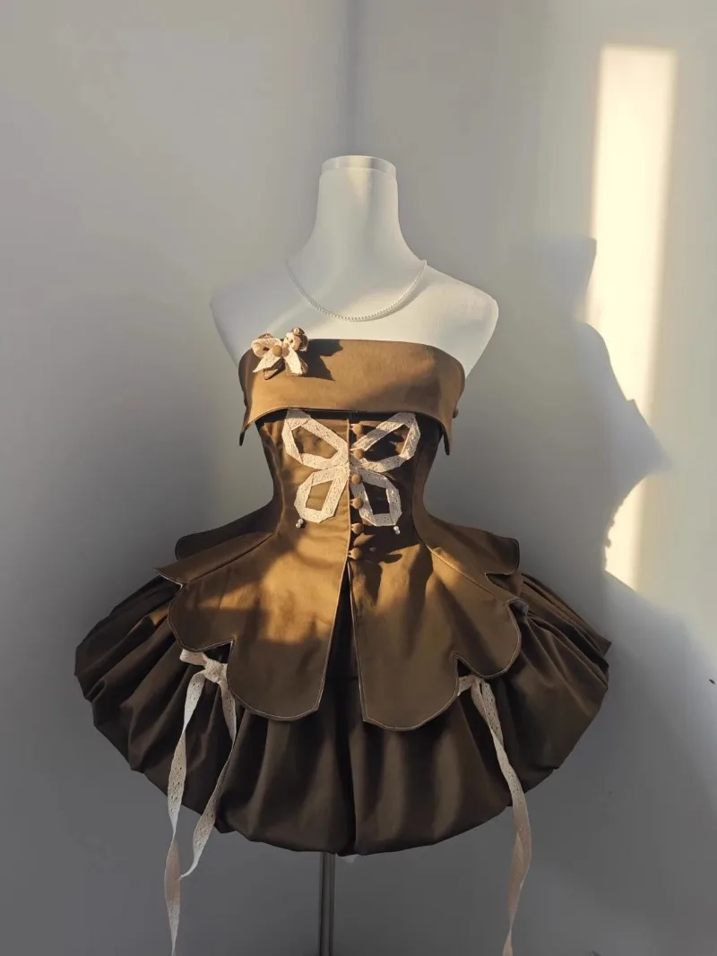 夏の新作ロリータドレス、ボウ付きイレギュラーストラップレス トップ、バックレスふわふわ花柄つぼみスカート、ツーピースセット、セクシーミニスカート、Y2Kスカート