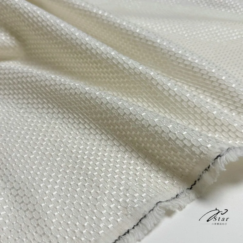 32mm White Plaid Silk Rayon Jacquard Fabric Suit Jacket Silk Satin Fabric Spring view 3