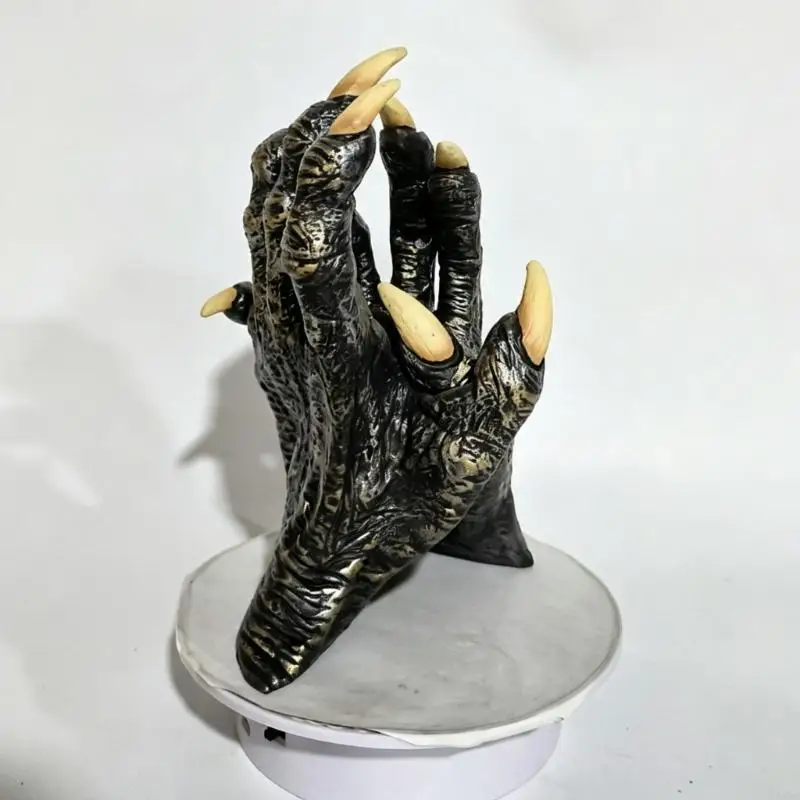 Creature Costume Handwear with Textured Wolf Hand Form, Latex Pull-On Gloves for Themed Photos and Occasion 6XDA