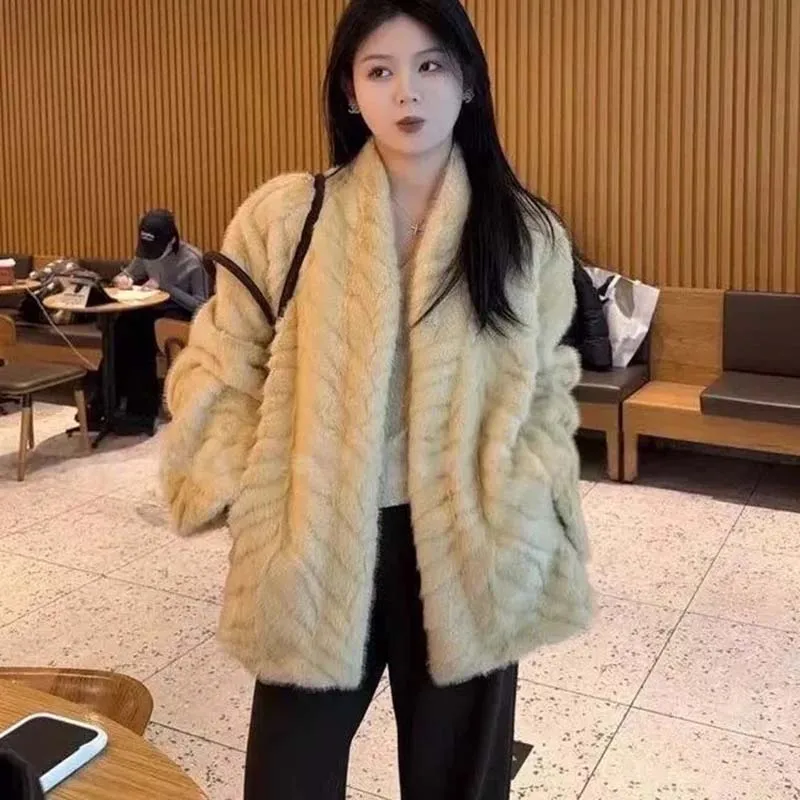 Abrigo de piel sintética de visón para mujer, cuello en V de temperamento femenino, prendas de vestir holgadas, Top informal de Color puro, integrado, protección del medio ambiente