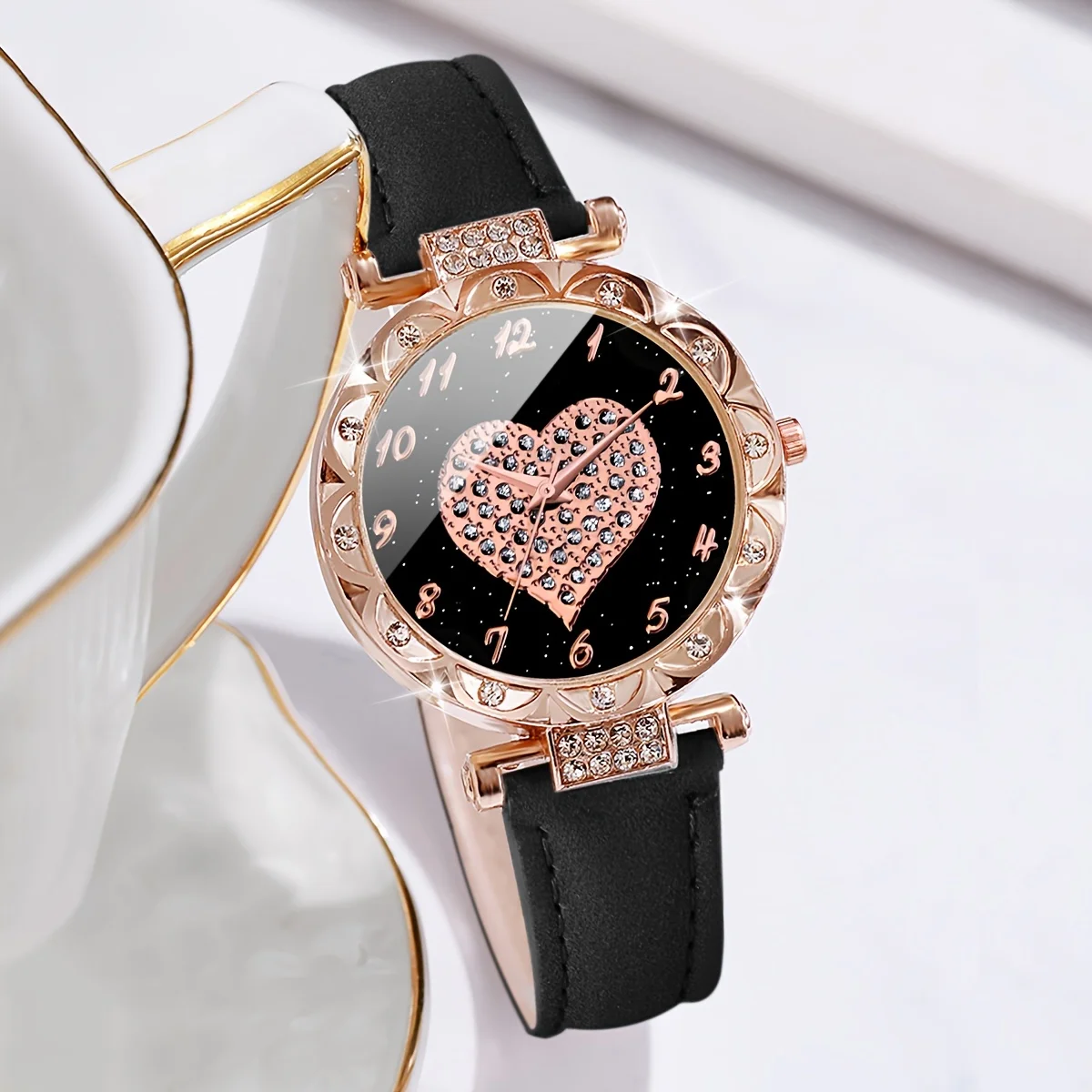 6PCS/Set Women Watches Fashion Heart Rhinestone Leather Band Quartz Watch Heart Leaf Bracelets Set(Without Box)