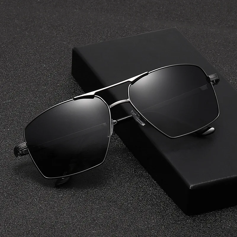 

New Small Frame Square Sunglasses Men's Polarized Metal Fashion Sun Glasses Men's Outdoor Driving Eyewear UV400 Oculos De Sol