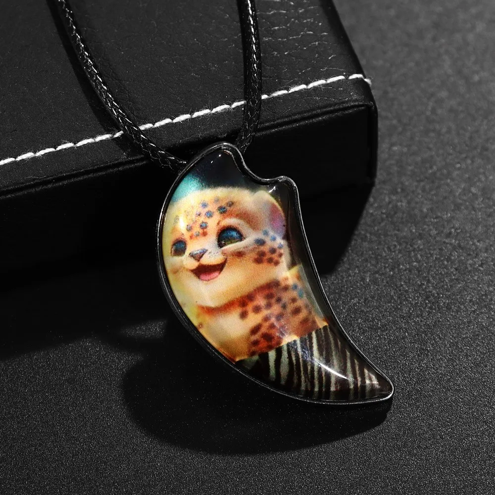 Trend Wolf Teeth Cute Cat Glass Pendant Charming Men and Women Necklaces New Fashion Jewelry Accessories Gift Wholesale