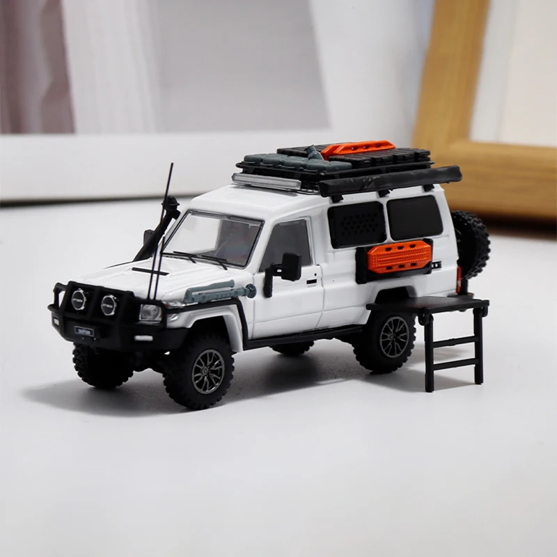 

Масштаб 1:64 Toyota Rand Cruiser J70 LC78 SUV модель внедорожника из сплава демонстрационная модель автомобиля коллекционная игрушка подарок сувенирное украшение