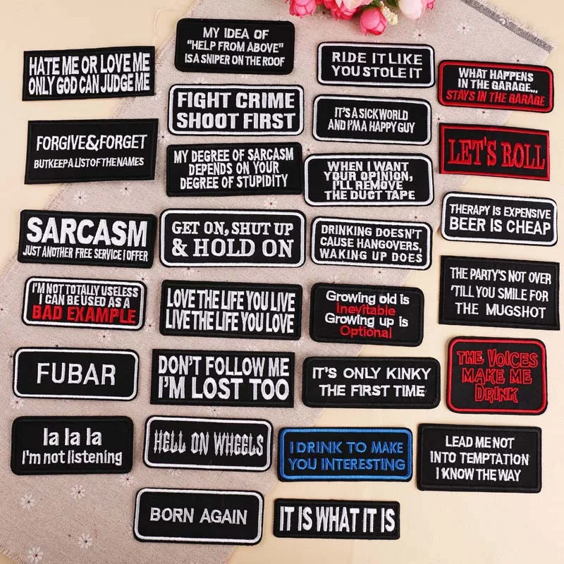 【セール中】皮肉フレーズ刺繍黒長方形アイアンオンパッチ衣料用警告危険バッジ面白い英語引用ラベルステッチ